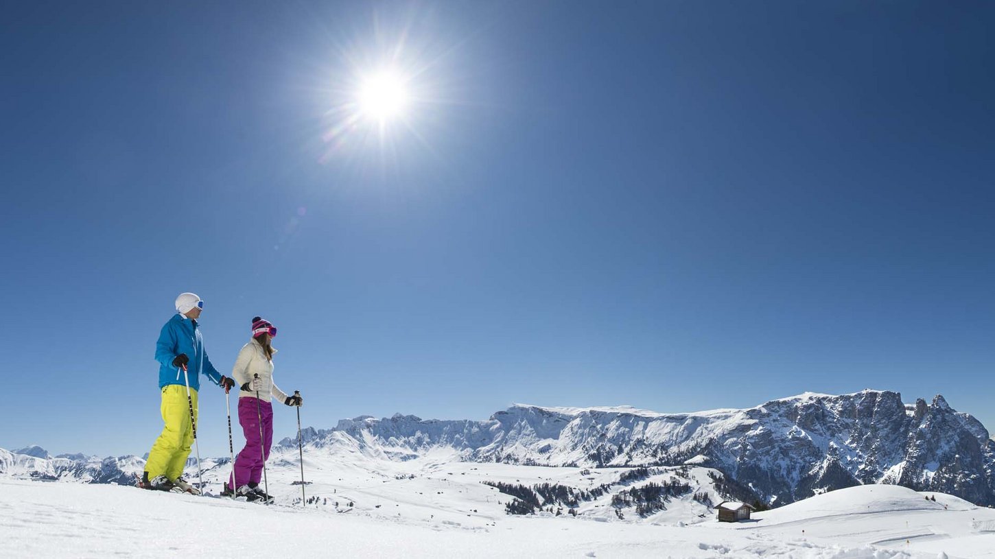 Skifahren und Snowboarden Skifahren und Snowboarden