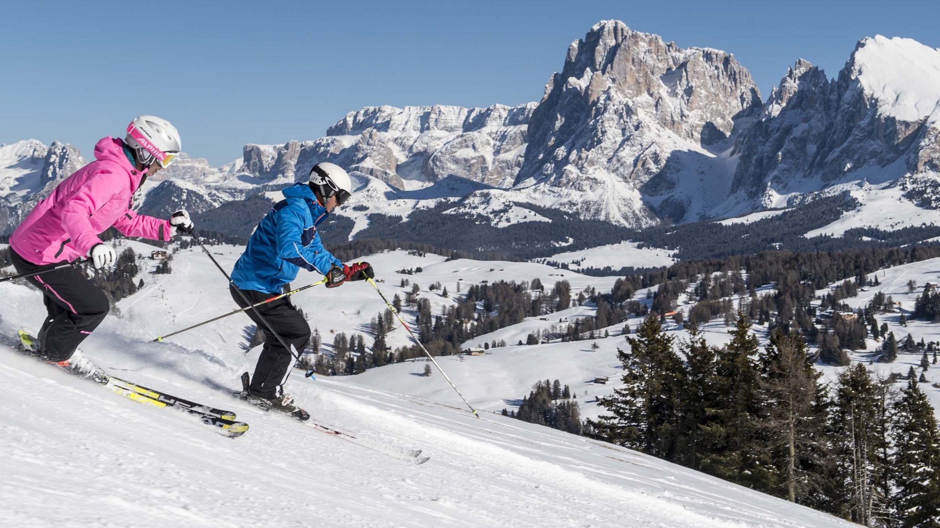 Skifahren und Snowboarden