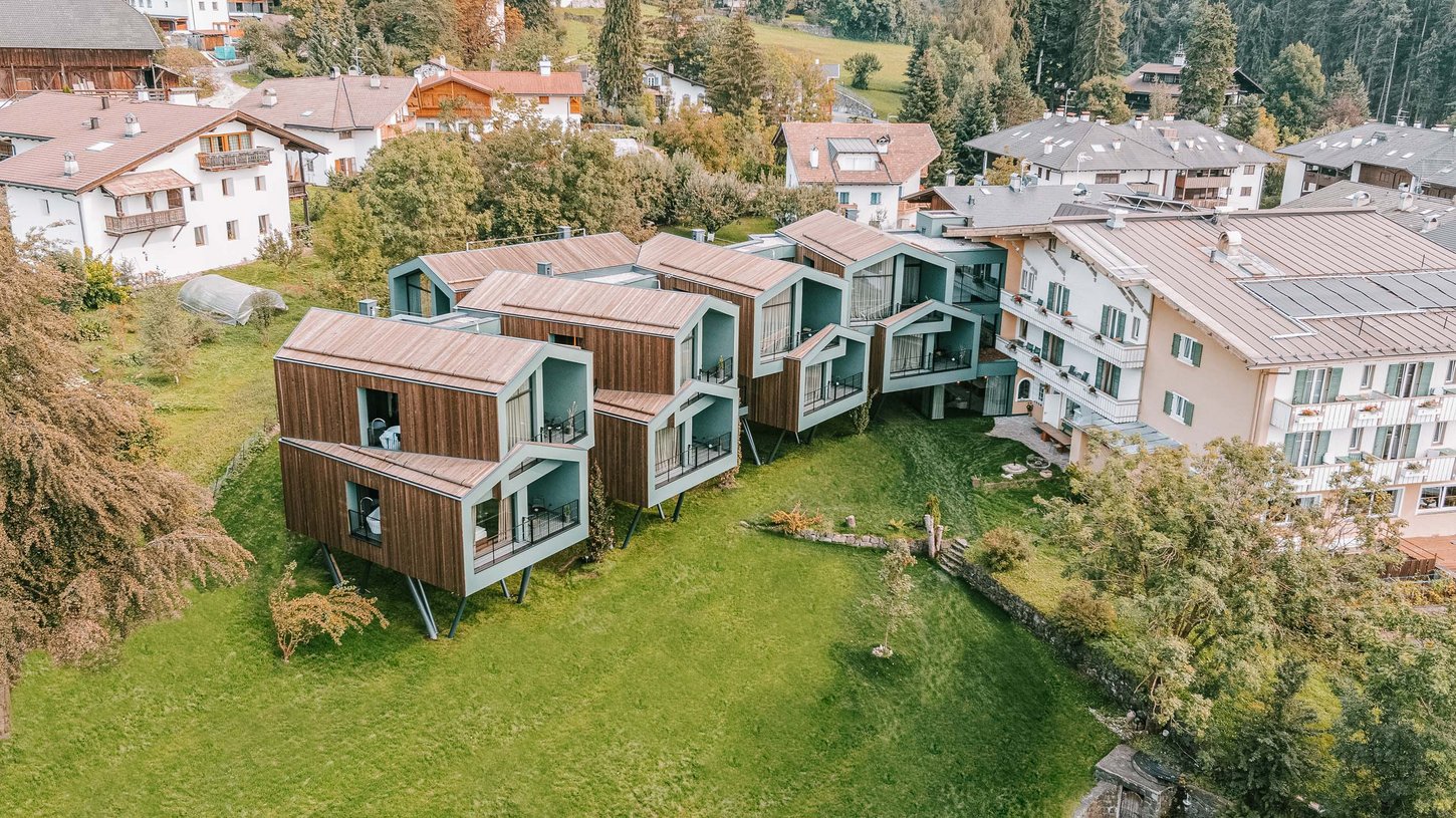 Moderne Chalets mit Garten in ruhiger Lage Luxus Chalets in Seis am Schlern